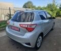 Сірий Тойота Яріс, об'ємом двигуна 1 л та пробігом 207 тис. км за 9950 $, фото 5 на Automoto.ua