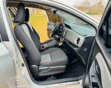 Серый Тойота Ярис, объемом двигателя 1.5 л и пробегом 37 тыс. км за 15300 $, фото 9 на Automoto.ua