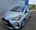 Сірий Тойота Яріс, об'ємом двигуна 1 л та пробігом 207 тис. км за 9950 $, фото 1 на Automoto.ua