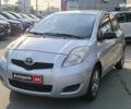 Серый Тойота Ярис, объемом двигателя 1 л и пробегом 210 тыс. км за 4490 $, фото 1 на Automoto.ua