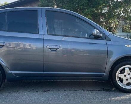 Тойота Яріс 2005 у Надворной на Automoto.ua Сірий Тойота Яріс, об'ємом двигуна 1 л та пробігом 140 тис. км за 3600 $, фото 3 на Automoto.ua