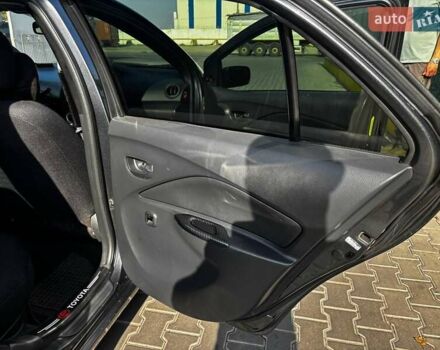 Серый Тойота Ярис, объемом двигателя 1.5 л и пробегом 250 тыс. км за 5800 $, фото 17 на Automoto.ua