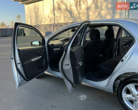 Серый Тойота Ярис, объемом двигателя 1.3 л и пробегом 181 тыс. км за 7300 $, фото 64 на Automoto.ua