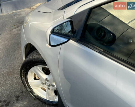 Серый Тойота Ярис, объемом двигателя 1.3 л и пробегом 181 тыс. км за 7300 $, фото 20 на Automoto.ua