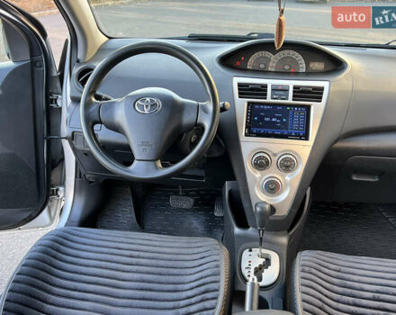 Серый Тойота Ярис, объемом двигателя 1.3 л и пробегом 181 тыс. км за 7300 $, фото 79 на Automoto.ua