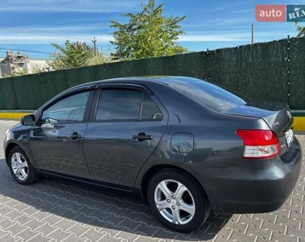 Серый Тойота Ярис, объемом двигателя 1.5 л и пробегом 250 тыс. км за 5800 $, фото 8 на Automoto.ua