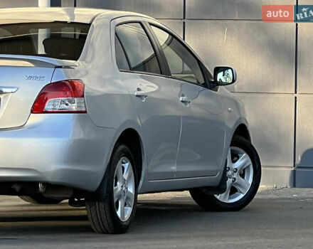 Серый Тойота Ярис, объемом двигателя 1.3 л и пробегом 181 тыс. км за 7300 $, фото 34 на Automoto.ua