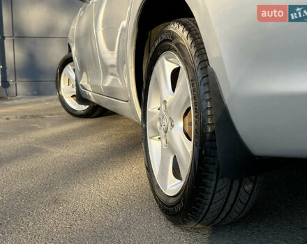 Серый Тойота Ярис, объемом двигателя 1.3 л и пробегом 181 тыс. км за 7300 $, фото 21 на Automoto.ua