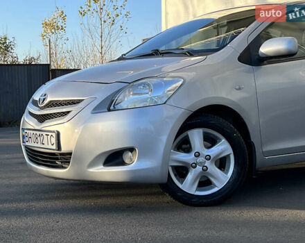 Серый Тойота Ярис, объемом двигателя 1.3 л и пробегом 181 тыс. км за 7300 $, фото 16 на Automoto.ua