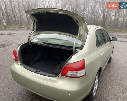 Серый Тойота Ярис, объемом двигателя 1.3 л и пробегом 243 тыс. км за 5300 $, фото 12 на Automoto.ua