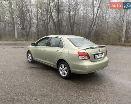 Серый Тойота Ярис, объемом двигателя 1.3 л и пробегом 243 тыс. км за 5300 $, фото 4 на Automoto.ua