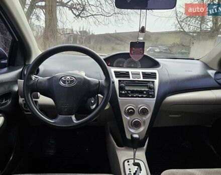 Серый Тойота Ярис, объемом двигателя 1.5 л и пробегом 200 тыс. км за 2900 $, фото 9 на Automoto.ua