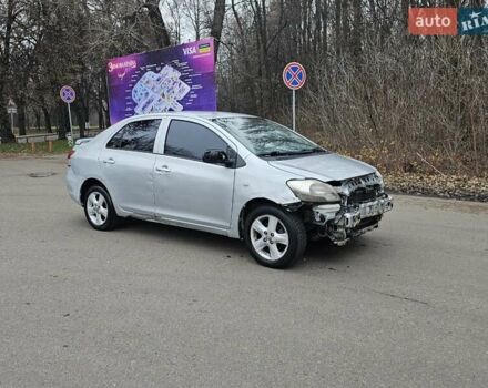 Серый Тойота Ярис, объемом двигателя 1.5 л и пробегом 200 тыс. км за 2900 $, фото 21 на Automoto.ua