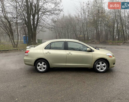 Серый Тойота Ярис, объемом двигателя 1.3 л и пробегом 243 тыс. км за 5300 $, фото 1 на Automoto.ua