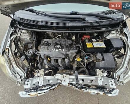 Серый Тойота Ярис, объемом двигателя 1.5 л и пробегом 200 тыс. км за 2900 $, фото 15 на Automoto.ua