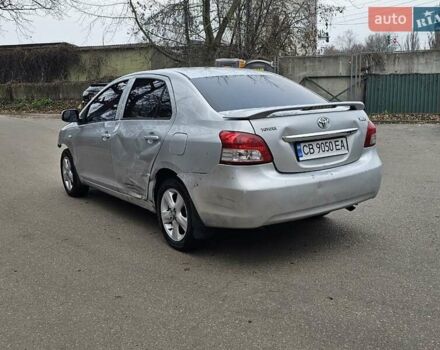 Серый Тойота Ярис, объемом двигателя 1.5 л и пробегом 200 тыс. км за 2900 $, фото 2 на Automoto.ua