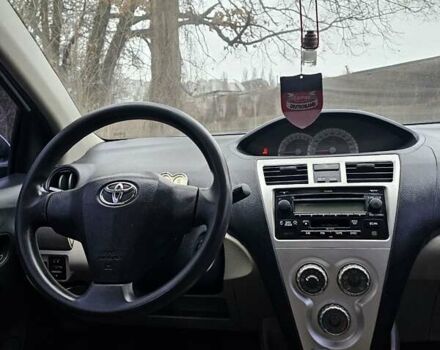 Серый Тойота Ярис, объемом двигателя 1.5 л и пробегом 200 тыс. км за 2900 $, фото 11 на Automoto.ua