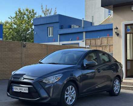 Серый Тойота Ярис, объемом двигателя 1.5 л и пробегом 184 тыс. км за 11800 $, фото 2 на Automoto.ua