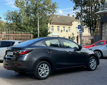 Серый Тойота Ярис, объемом двигателя 1.5 л и пробегом 184 тыс. км за 11800 $, фото 4 на Automoto.ua