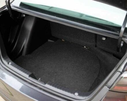 Сірий Тойота Яріс, об'ємом двигуна 1.5 л та пробігом 98 тис. км за 14500 $, фото 10 на Automoto.ua