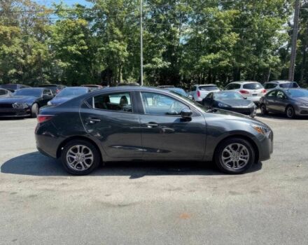 Серый Тойота Ярис, объемом двигателя 1.5 л и пробегом 39 тыс. км за 2500 $, фото 3 на Automoto.ua