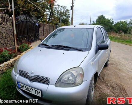 Сірий Тойота Яріс, об'ємом двигуна 1.3 л та пробігом 208 тис. км за 4700 $, фото 1 на Automoto.ua