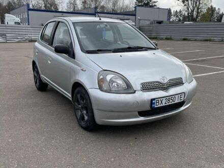 Серый Тойота Ярис, объемом двигателя 1.3 л и пробегом 238 тыс. км за 2999 $, фото 1 на Automoto.ua