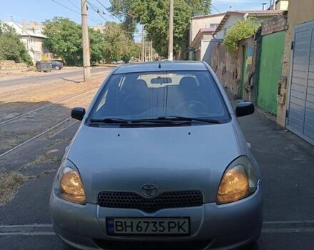 Сірий Тойота Яріс, об'ємом двигуна 1 л та пробігом 201 тис. км за 3800 $, фото 1 на Automoto.ua