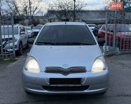 Сірий Тойота Яріс, об'ємом двигуна 1.3 л та пробігом 167 тис. км за 4600 $, фото 1 на Automoto.ua