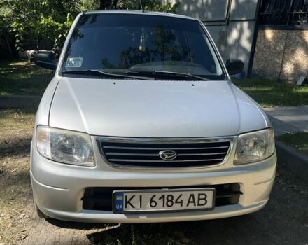 Сірий Тойота Яріс, об'ємом двигуна 1 л та пробігом 132 тис. км за 2999 $, фото 1 на Automoto.ua