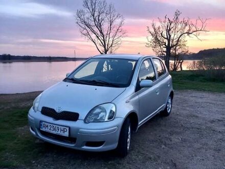 Сірий Тойота Яріс, об'ємом двигуна 1.4 л та пробігом 320 тис. км за 3800 $, фото 1 на Automoto.ua
