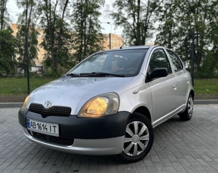 Серый Тойота Ярис, объемом двигателя 1 л и пробегом 200 тыс. км за 3300 $, фото 1 на Automoto.ua