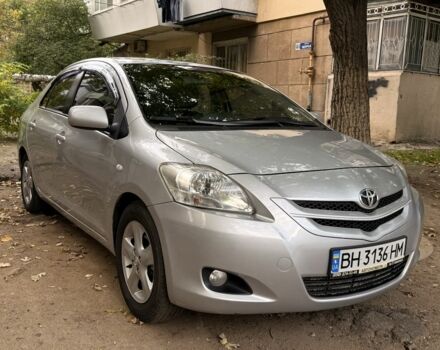 Сірий Тойота Яріс, об'ємом двигуна 1.3 л та пробігом 195 тис. км за 6000 $, фото 1 на Automoto.ua