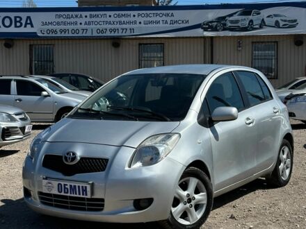 Тойота Яріс 2006 у Кривому Розі на Automoto.ua Сірий Тойота Яріс, об'ємом двигуна 1.3 л та пробігом 178 тис. км за 6500 $, фото 1 на Automoto.ua