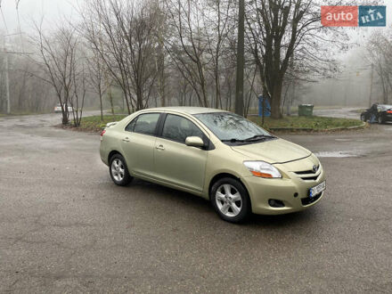 Серый Тойота Ярис, объемом двигателя 1.3 л и пробегом 243 тыс. км за 5300 $, фото 1 на Automoto.ua