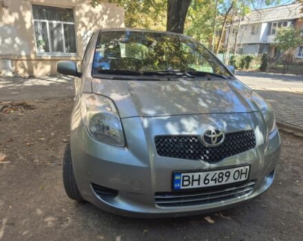 Серый Тойота Ярис, объемом двигателя 1 л и пробегом 187 тыс. км за 4700 $, фото 1 на Automoto.ua
