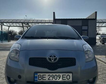 Тойота Ярис 2007 в Николаеве на Automoto.ua Серый Тойота Ярис, объемом двигателя 1.3 л и пробегом 183 тыс. км за 5850 $, фото 1 на Automoto.ua