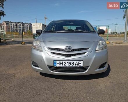 Тойота Ярис 2007 в Одессе на Automoto.ua Серый Тойота Ярис, объемом двигателя 1.3 л и пробегом 270 тыс. км за 4750 $, фото 1 на Automoto.ua