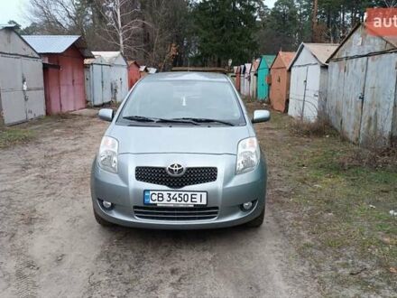 Сірий Тойота Яріс, об'ємом двигуна 1.3 л та пробігом 172 тис. км за 5999 $, фото 1 на Automoto.ua