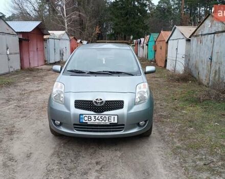 Сірий Тойота Яріс, об'ємом двигуна 1.3 л та пробігом 172 тис. км за 5999 $, фото 1 на Automoto.ua