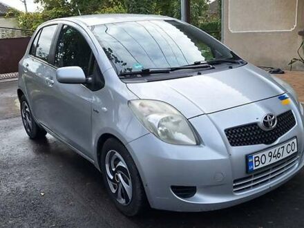 Сірий Тойота Яріс, об'ємом двигуна 1.4 л та пробігом 277 тис. км за 5700 $, фото 1 на Automoto.ua