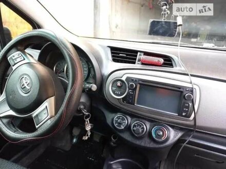 Тойота Ярис 2011 в Хмельницком на Automoto.ua Серый Тойота Ярис, объемом двигателя 1.36 л и пробегом 193 тыс. км за 7100 $, фото 1 на Automoto.ua