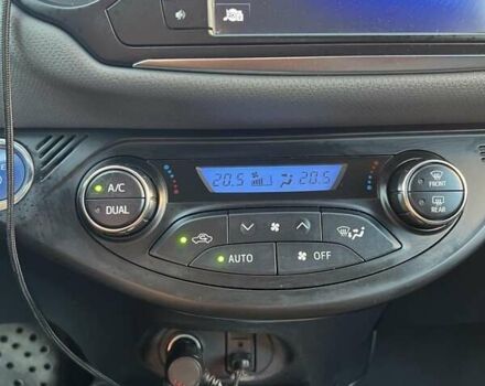 Серый Тойота Ярис, объемом двигателя 1.5 л и пробегом 89 тыс. км за 14499 $, фото 1 на Automoto.ua