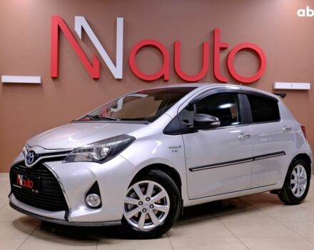 Сірий Тойота Яріс, об'ємом двигуна 1.5 л та пробігом 148 тис. км за 11900 $, фото 1 на Automoto.ua