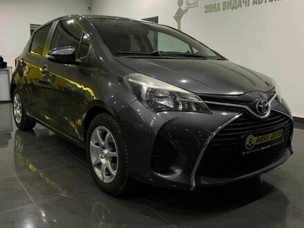Тойота Яріс 2016 у Львові на Automoto.ua Сірий Тойота Яріс, об'ємом двигуна 1 л та пробігом 247 тис. км за 8000 $, фото 1 на Automoto.ua