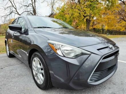 Сірий Тойота Яріс, об'ємом двигуна 1.5 л та пробігом 38 тис. км за 2400 $, фото 1 на Automoto.ua