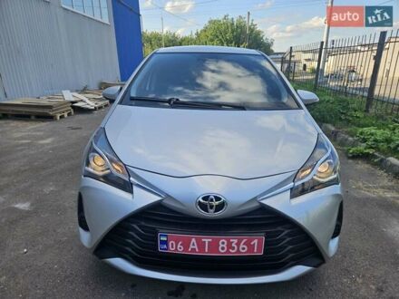 Серый Тойота Ярис, объемом двигателя 1 л и пробегом 112 тыс. км за 9950 $, фото 1 на Automoto.ua