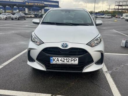 Тойота Ярис 2021 в Киеве на Automoto.ua Серый Тойота Ярис, объемом двигателя 1.49 л и пробегом 38 тыс. км за 16700 $, фото 1 на Automoto.ua