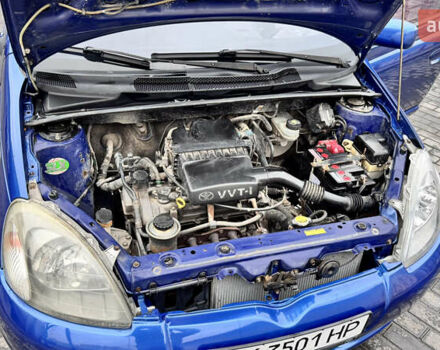 Синий Тойота Ярис, объемом двигателя 1 л и пробегом 261 тыс. км за 3300 $, фото 7 на Automoto.ua