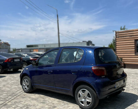 Синий Тойота Ярис, объемом двигателя 1 л и пробегом 302 тыс. км за 3320 $, фото 4 на Automoto.ua